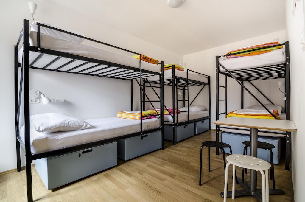 Hostel Alieti Izola Habitación foto